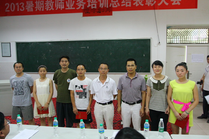 九江三中在全市率先开展全体教师业务培训